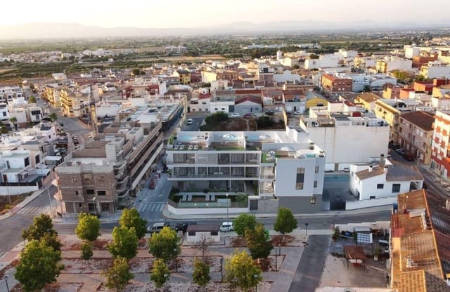 3 quarto Apartamento para venda em Benijófar com piscina - 410 000 € (Ref: 10100918)