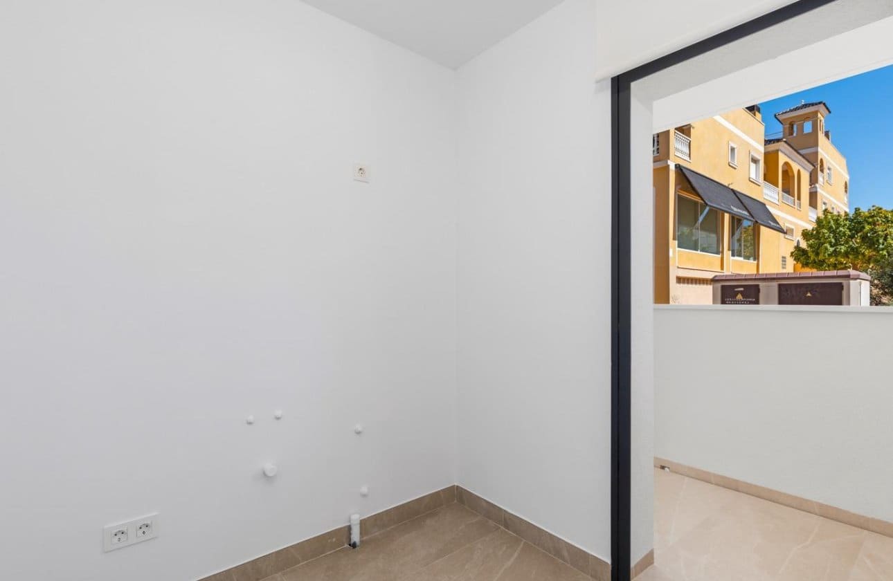 2 quarto Apartamento para venda em Benijofar com piscina - 275 000 € (Ref: 10100927)
