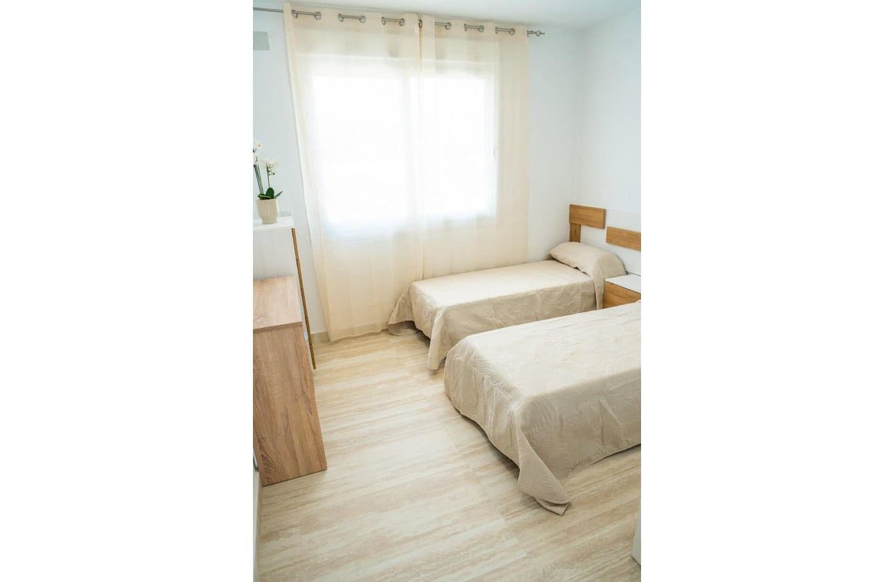 5 makuuhuone Huvila myytävänä paikassa Ciudad Quesada mukana uima-altaan - 587 000 € (Ref: 10100936)