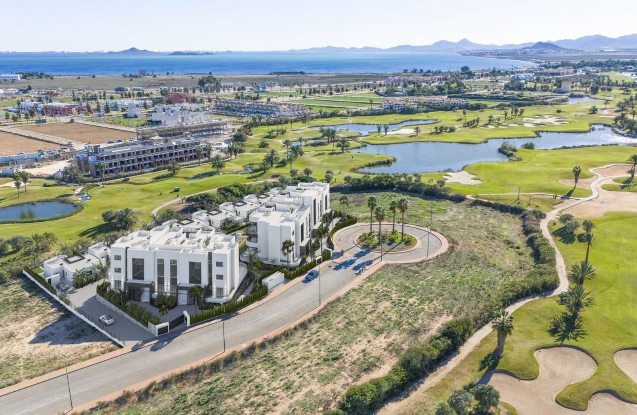 3 sovrum Lägenhet till salu i Los Alcazares med pool - 379 000 € (Ref: 10100957)