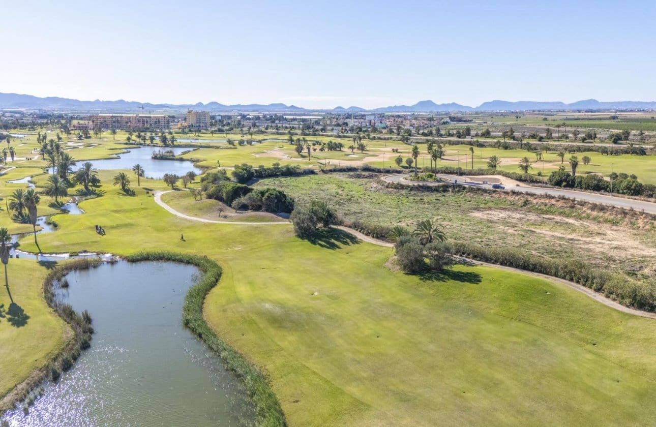 3 sovrum Lägenhet till salu i Los Alcazares med pool - 379 000 € (Ref: 10100957)