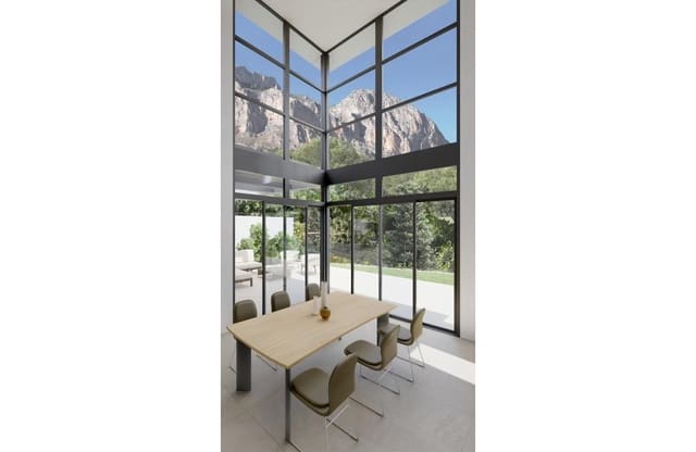 3 makuuhuone Huvila myytävänä paikassa Polop - 569 500 € (Ref: 10100977)