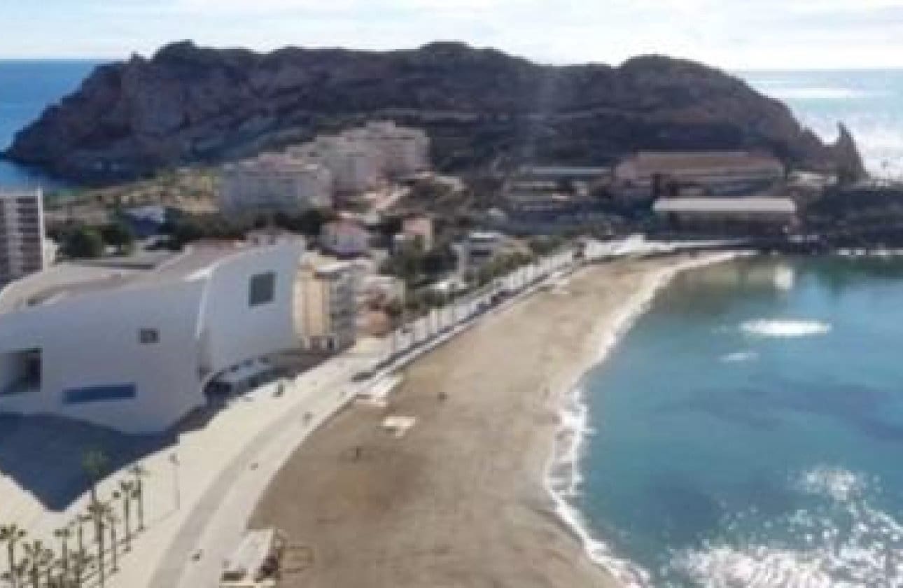 4 soverom Villa til salgs i Aguilas med svømmebasseng garasje - € 399 000 (Ref: 10127489)