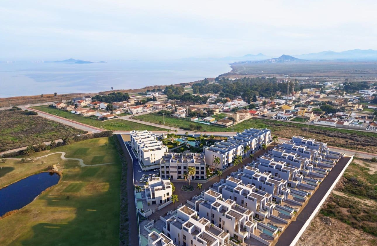 Apartamento de 2 habitaciones en Los Alcázares en venta con piscina garaje - 314.000 € (Ref: 10127495)