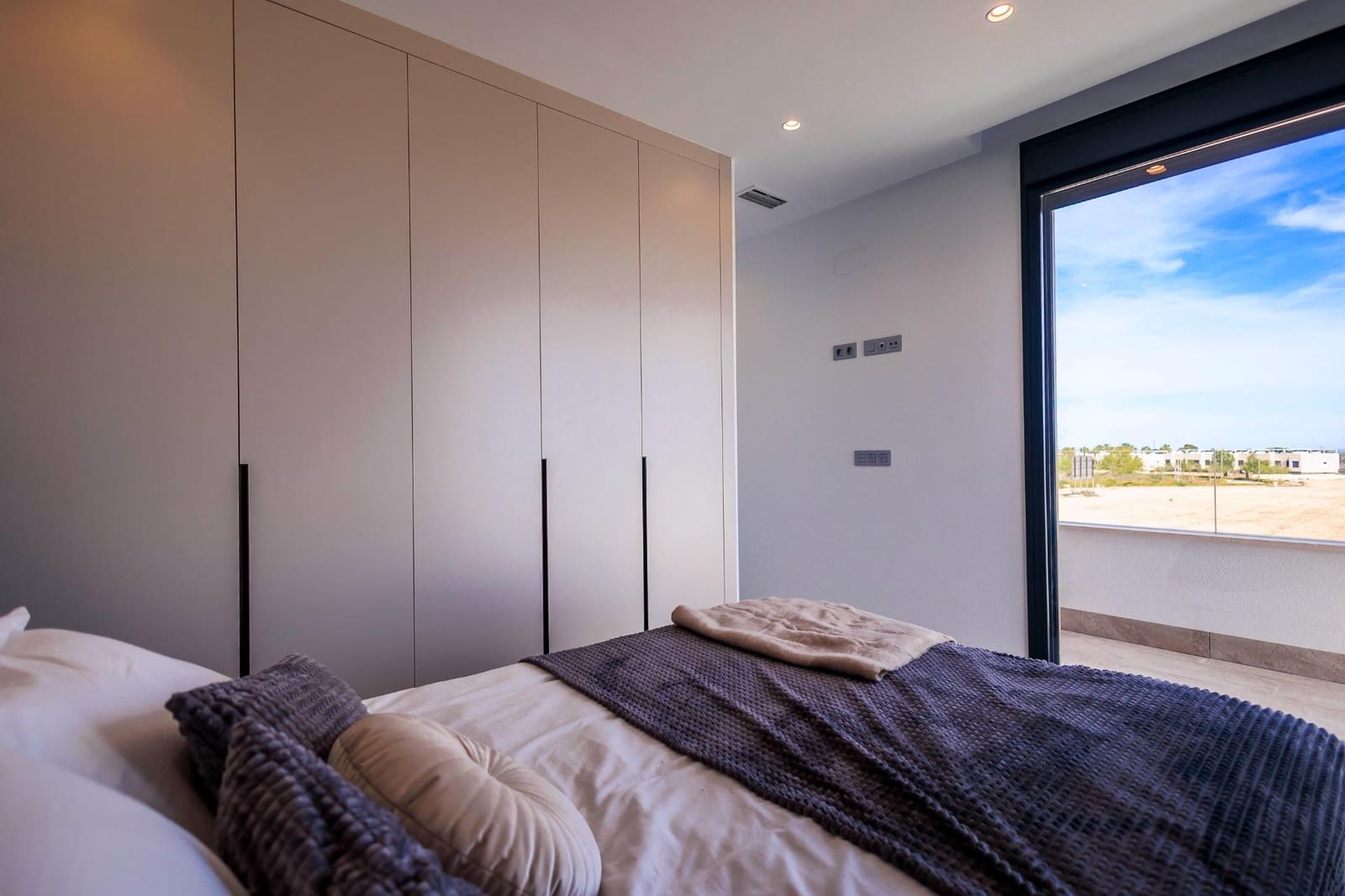 3 slaapkamer Villa te koop in Pilar de la Horadada met zwembad - € 399.000 (Ref: 9416336)