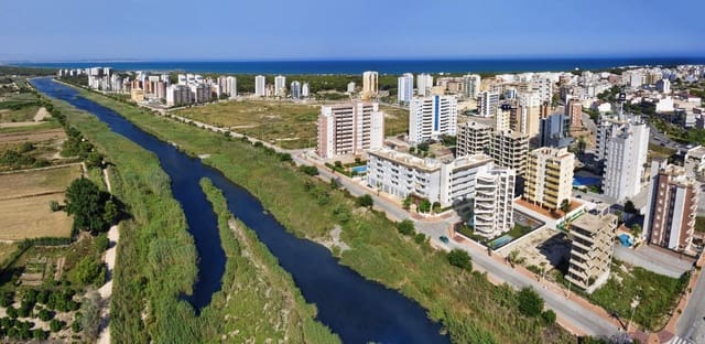 3 makuuhuone Huoneisto myytävänä paikassa Puerto Deportivo, Guardamar del Segura mukana uima-altaan - 386 000 € (Ref: 9417016)