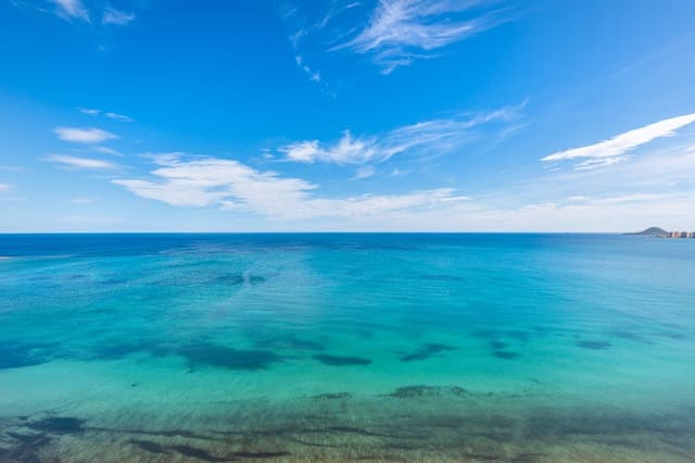 1 sypialnia Apartament na sprzedaż w La Manga del Mar Menor z basenem garażem - 380 000 € (Ref: 9419296)