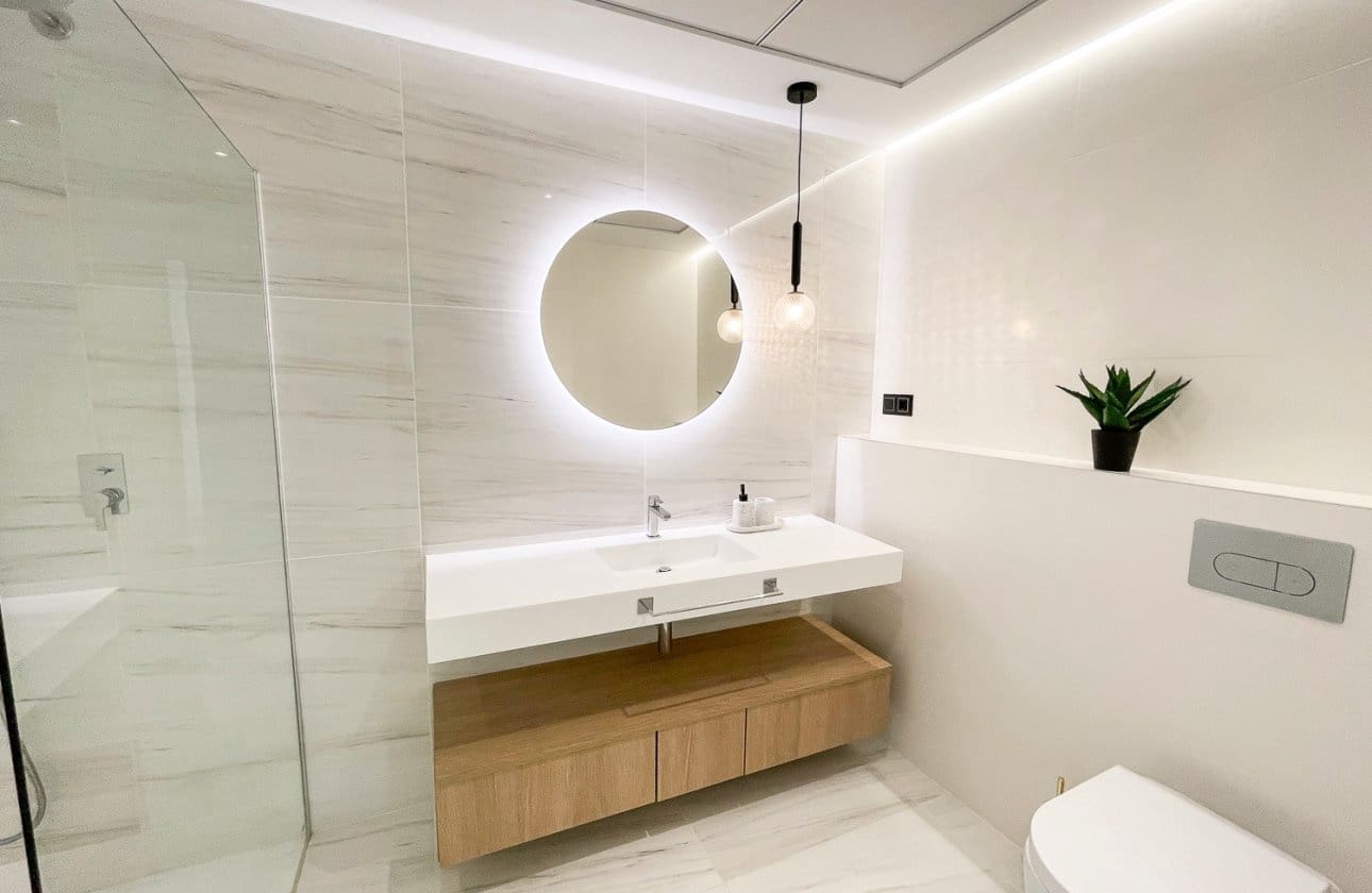 Apartamento de 3 habitaciones en La Villajoyosa / Vila Joiosa en venta con piscina garaje - 1.390.000 € (Ref: 9419306)