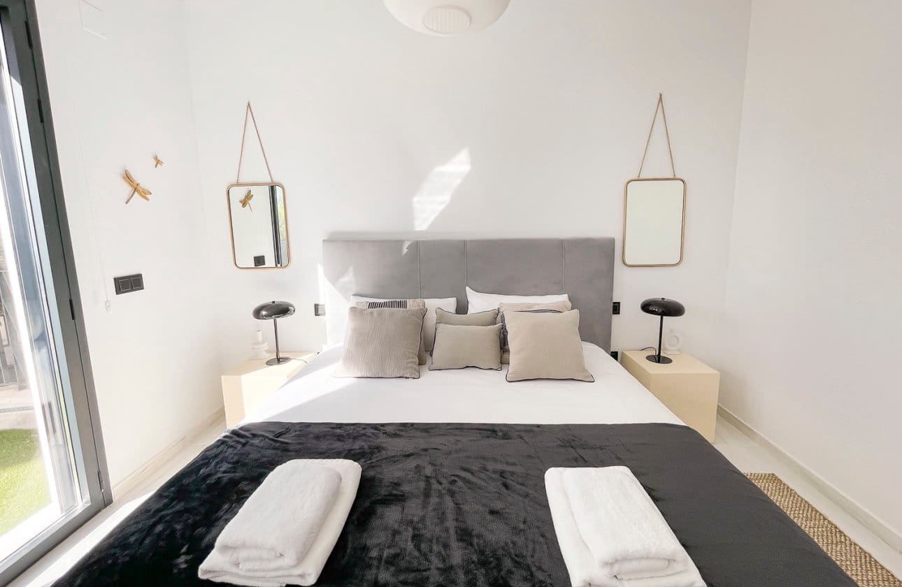 Apartamento de 3 habitaciones en La Villajoyosa / Vila Joiosa en venta con piscina garaje - 1.390.000 € (Ref: 9419306)