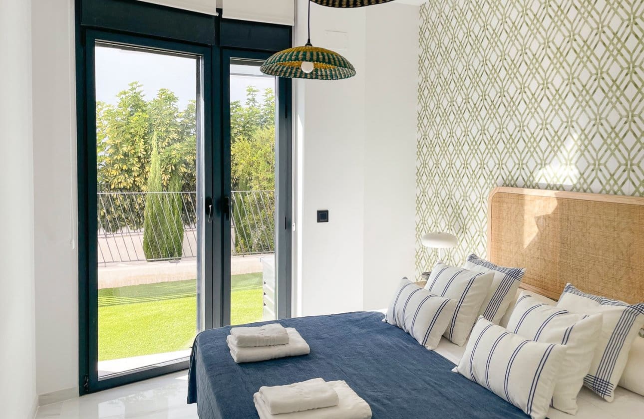 Apartamento de 3 habitaciones en La Villajoyosa / Vila Joiosa en venta con piscina garaje - 1.390.000 € (Ref: 9419306)