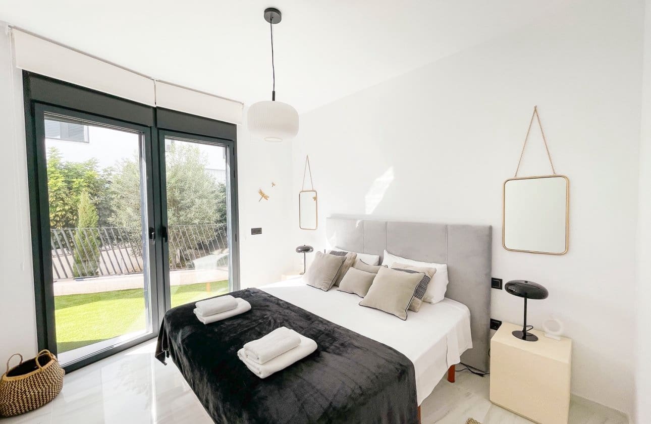 Apartamento de 3 habitaciones en La Villajoyosa / Vila Joiosa en venta con piscina garaje - 1.390.000 € (Ref: 9419306)