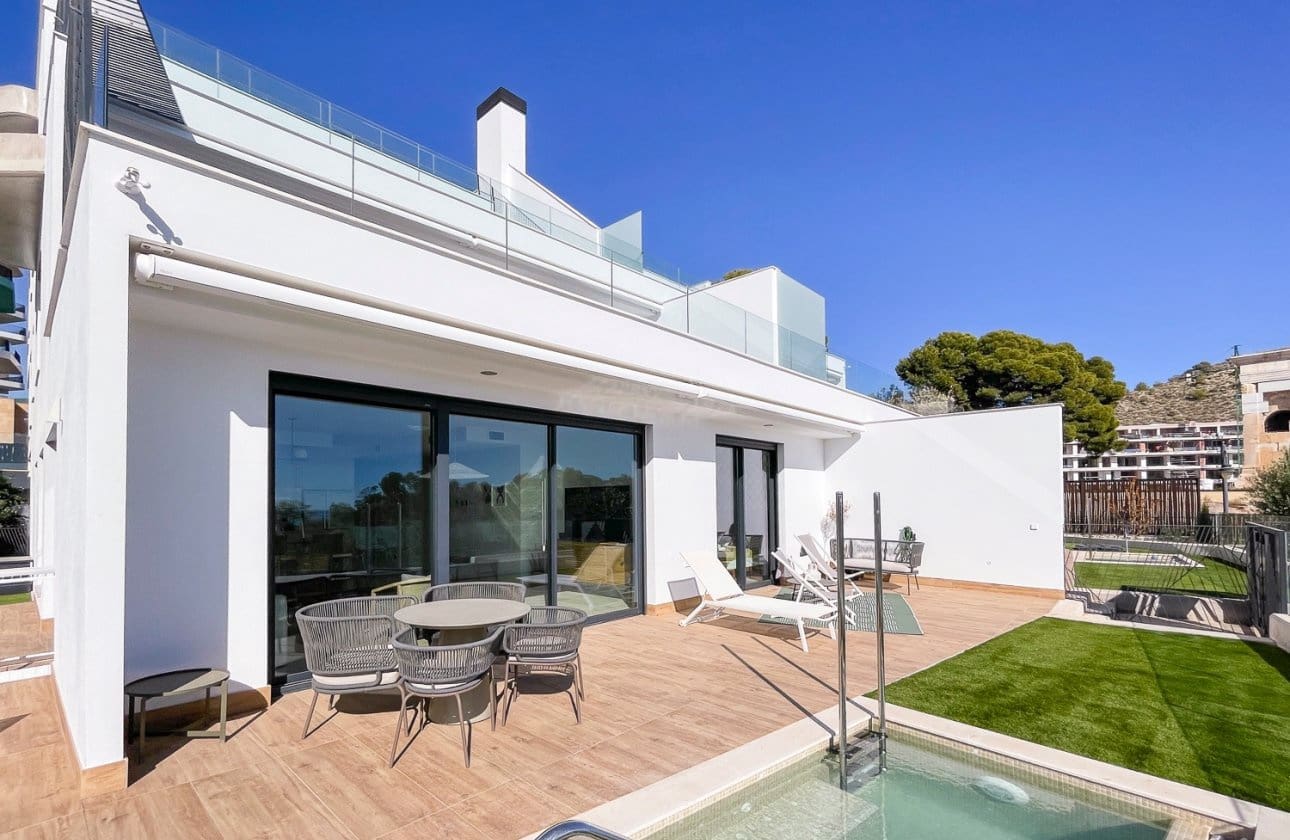 Apartamento de 3 habitaciones en La Villajoyosa / Vila Joiosa en venta con piscina garaje - 1.390.000 € (Ref: 9419306)