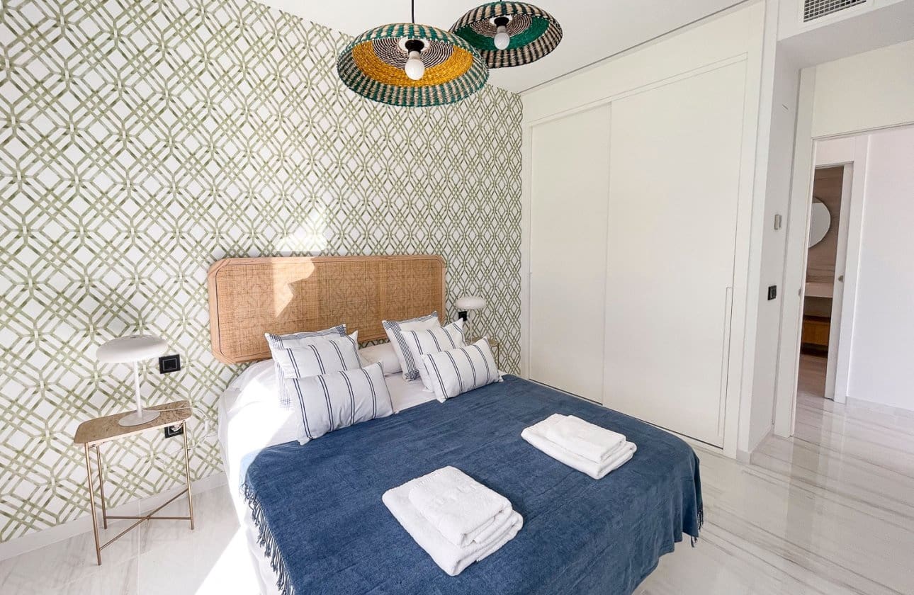 Apartamento de 3 habitaciones en La Villajoyosa / Vila Joiosa en venta con piscina garaje - 1.390.000 € (Ref: 9419306)