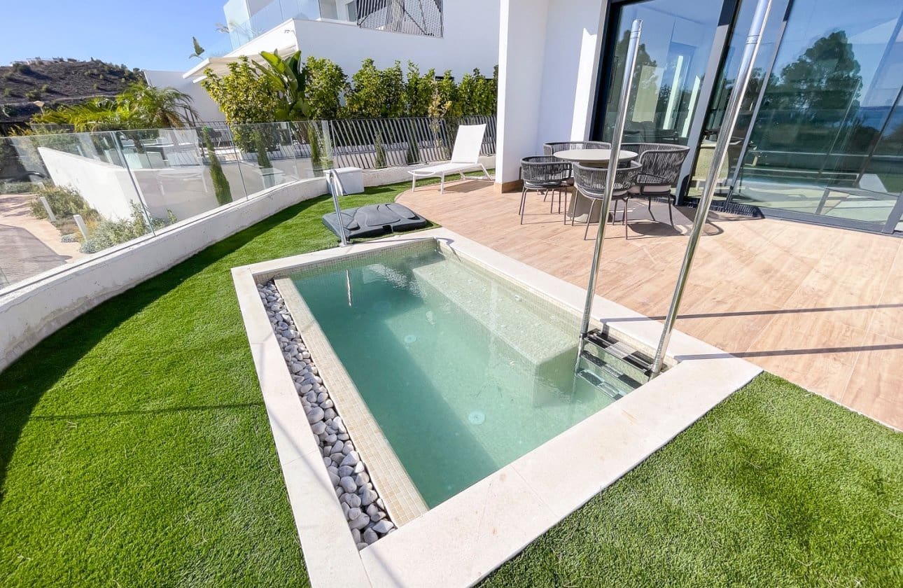 Apartamento de 3 habitaciones en La Villajoyosa / Vila Joiosa en venta con piscina garaje - 1.390.000 € (Ref: 9419306)