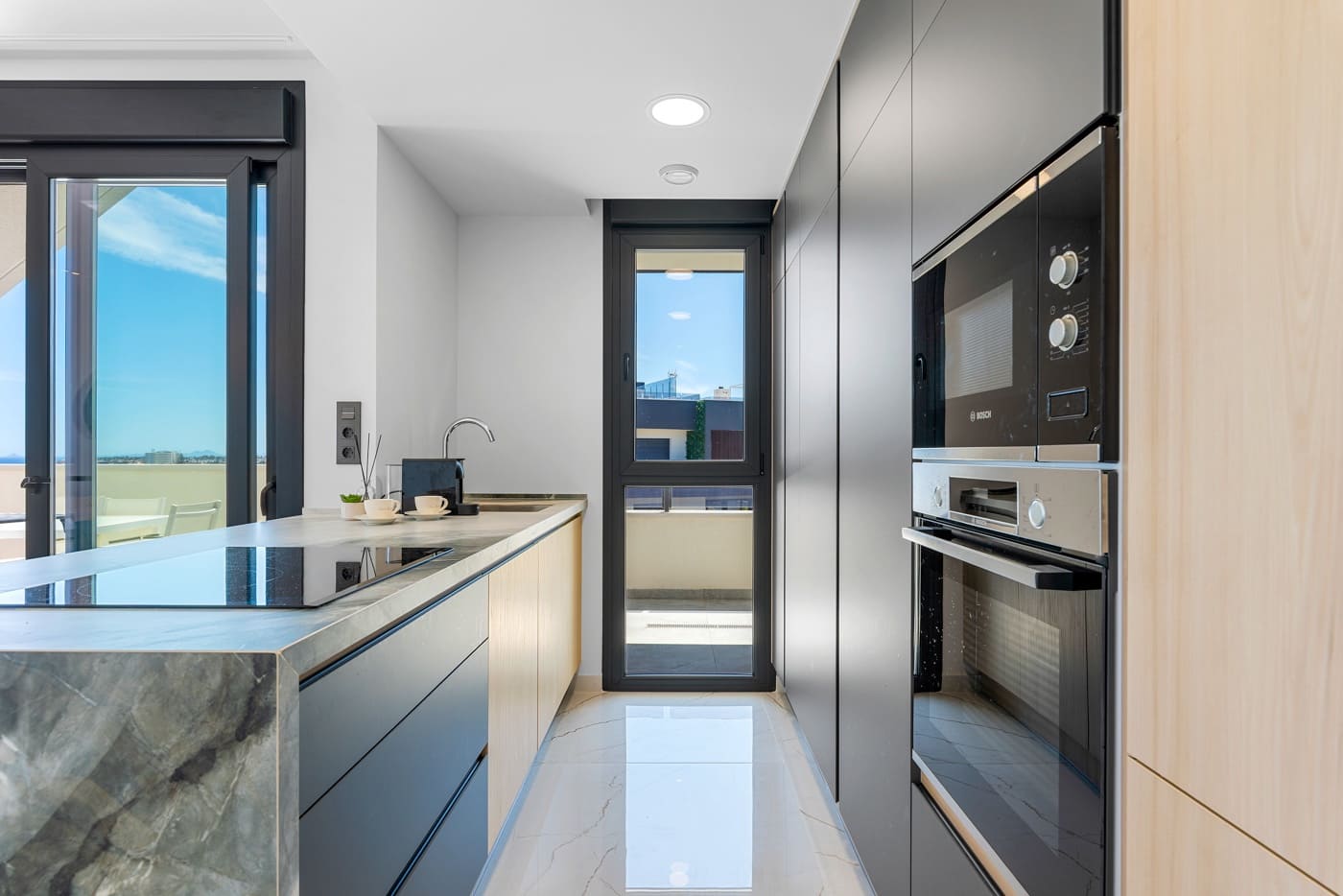 3 sypialnia Apartament na sprzedaż w Orihuela Costa z basenem garażem - 990 000 € (Ref: 9419315)