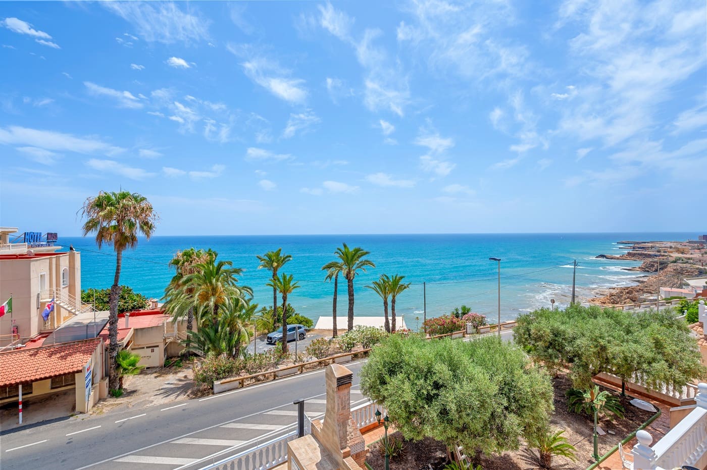 4 soverom Villa til salgs i Torrevieja med svømmebasseng garasje - € 960 000 (Ref: 9419321)