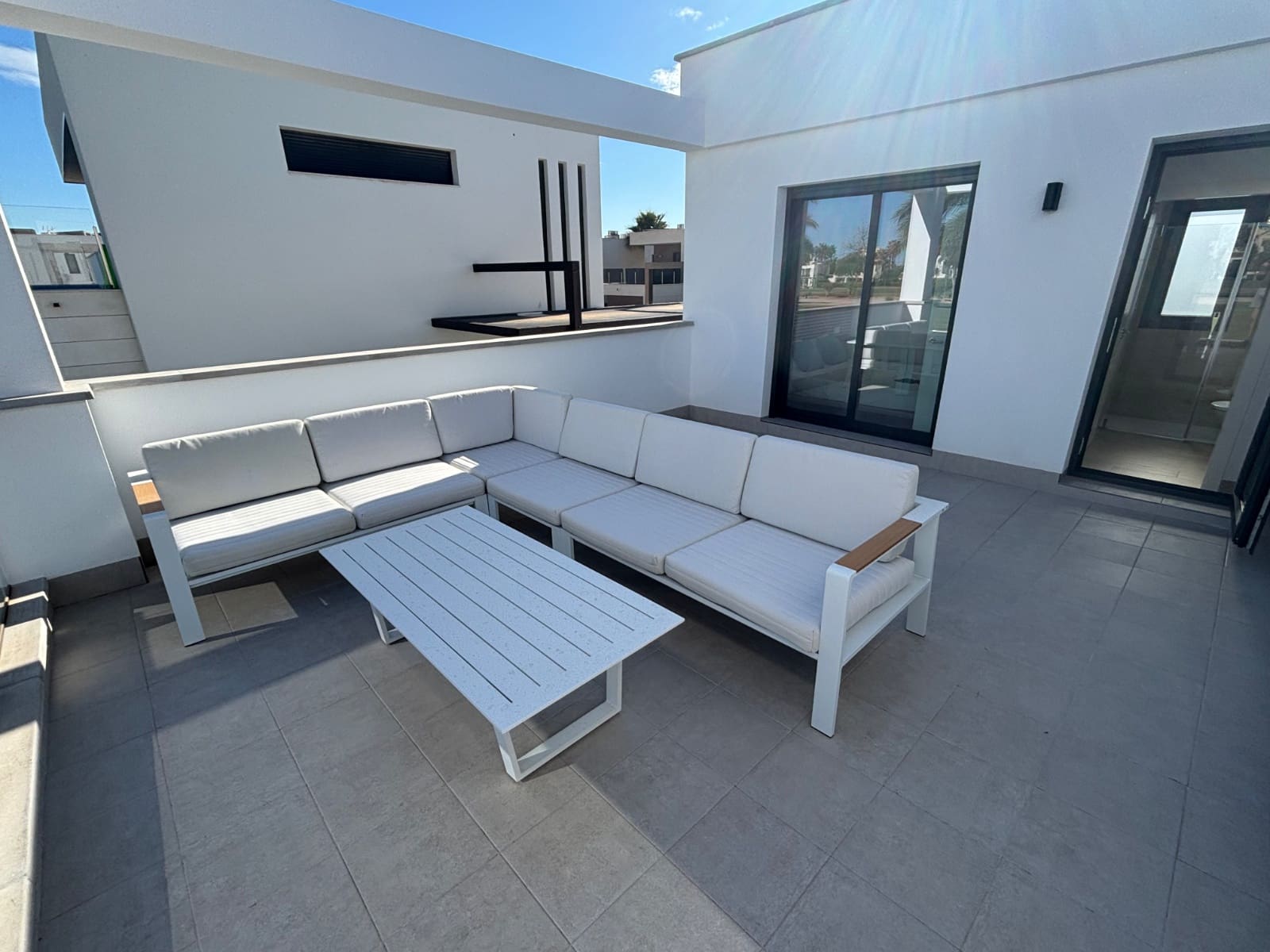 4 makuuhuone Huvila myytävänä paikassa Roda mukana uima-altaan - 629 900 € (Ref: 9419349)