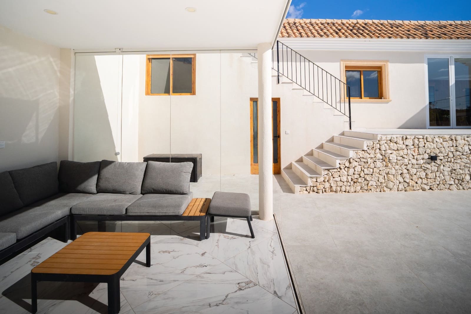 5 sypialnia Willa na sprzedaż w Las Casicas z basenem garażem - 399 000 € (Ref: 9453682)