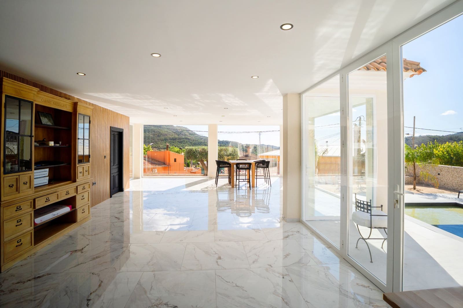 5 sypialnia Willa na sprzedaż w Las Casicas z basenem garażem - 399 000 € (Ref: 9453682)