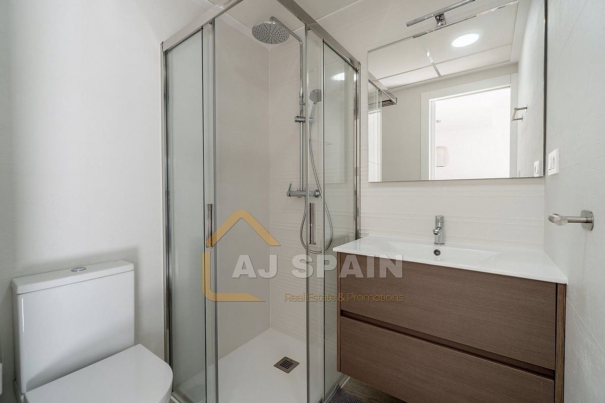 2 makuuhuone Huoneisto myytävänä paikassa San Pedro del Pinatar mukana uima-altaan - 259 000 € (Ref: 9544579)