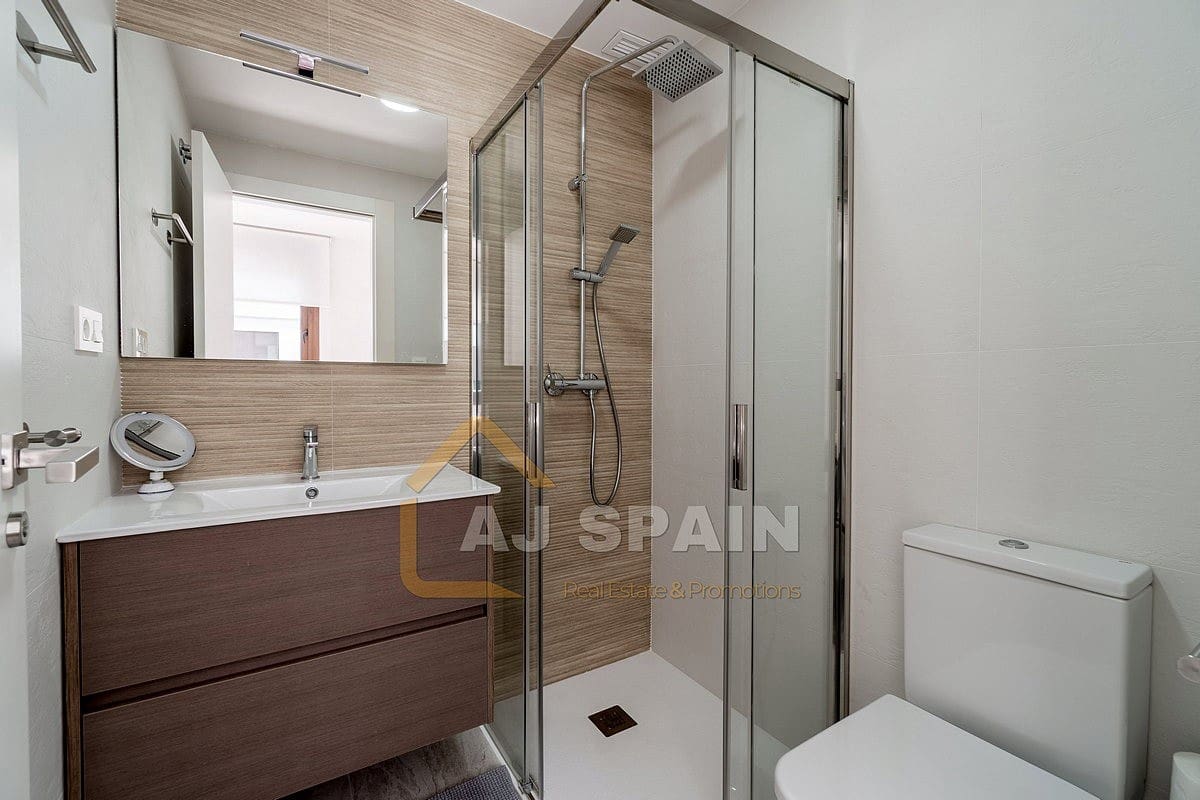 2 makuuhuone Huoneisto myytävänä paikassa San Pedro del Pinatar mukana uima-altaan - 259 000 € (Ref: 9544579)