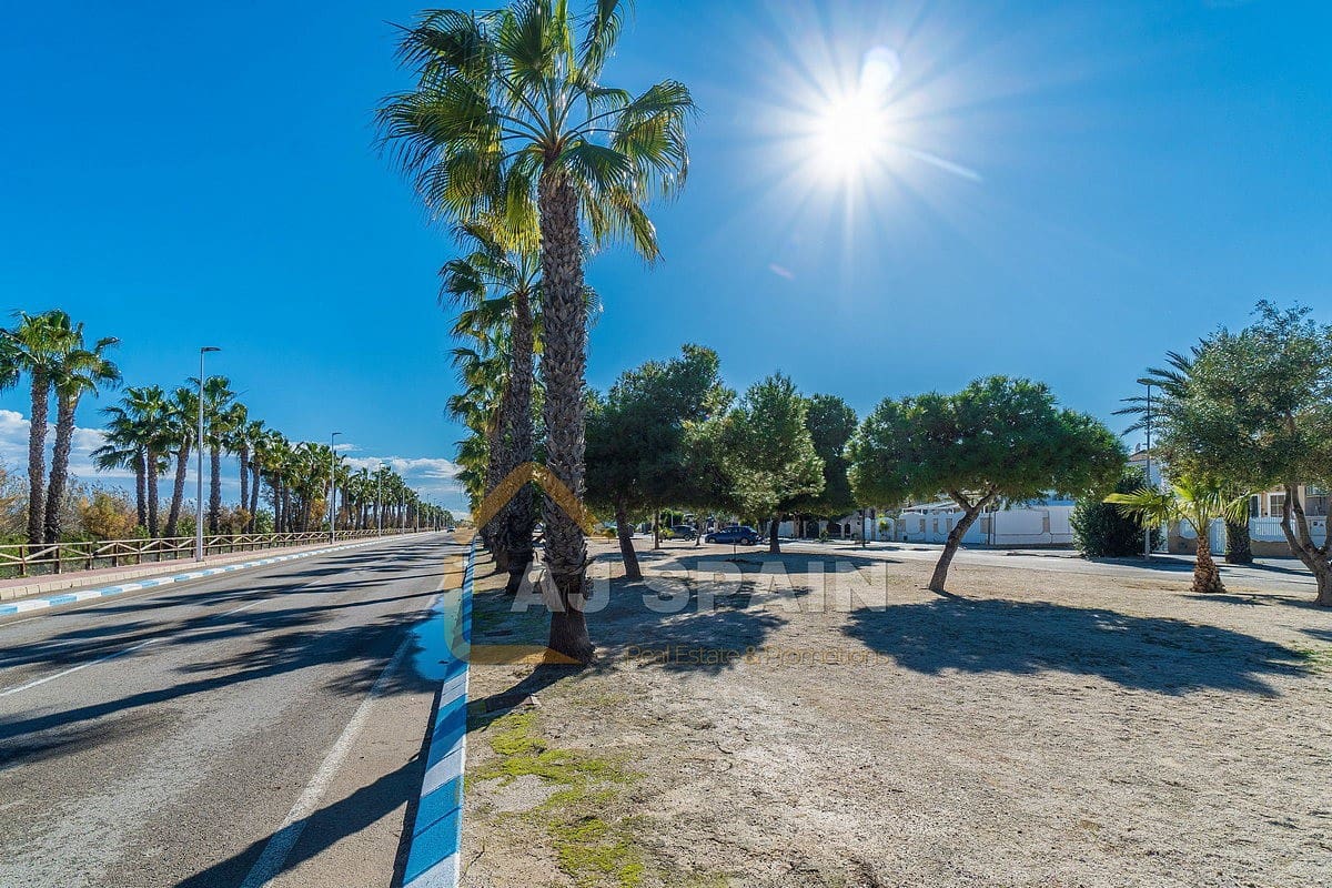 2 makuuhuone Huoneisto myytävänä paikassa San Pedro del Pinatar mukana uima-altaan - 259 000 € (Ref: 9544579)