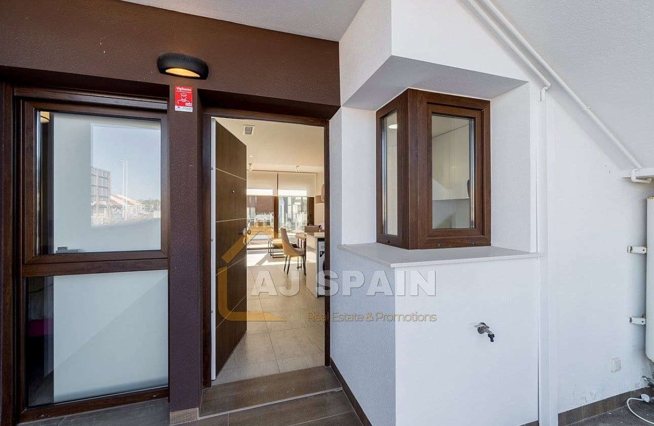 Apartamento de 2 habitaciones en Lo Pagan en venta con piscina garaje - 259.000 € (Ref: 9544579)