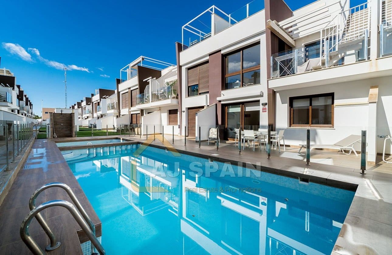 Apartamento de 2 habitaciones en Lo Pagan en venta con piscina garaje - 259.000 € (Ref: 9544579)