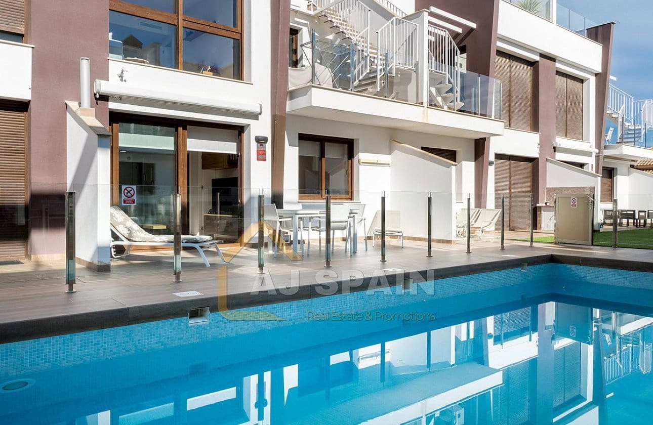 Apartamento de 2 habitaciones en Lo Pagan en venta con piscina garaje - 259.000 € (Ref: 9544579)