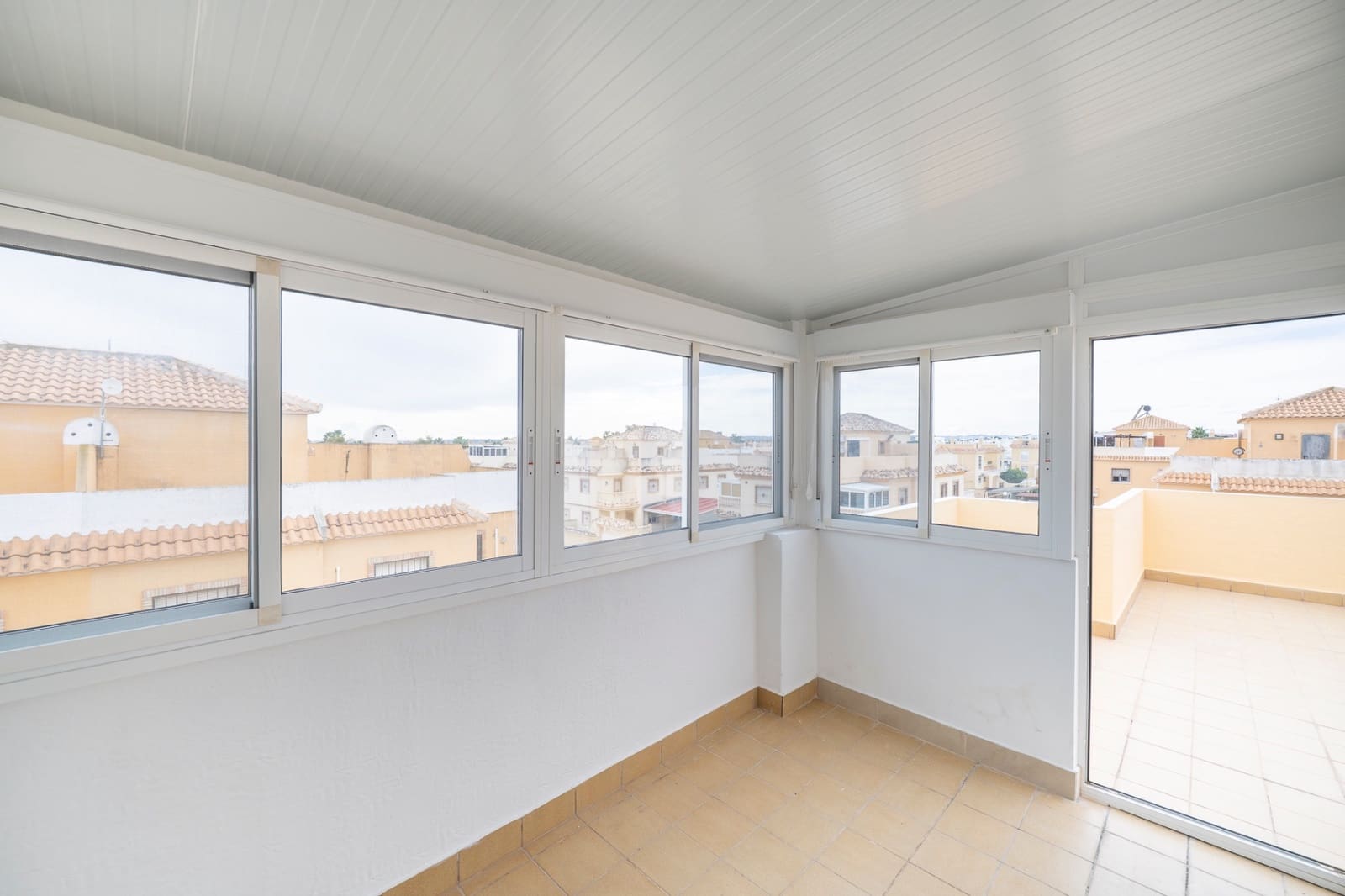 3 chambre Villa/Maison Semi-Mitoyenne à vendre à Ciudad Quesada avec piscine - 289 000 € (Ref: 9574038)