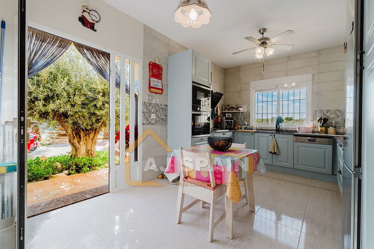 3 sovrum Villa till salu i Las Casicas med pool - 239 000 € (Ref: 9580332)