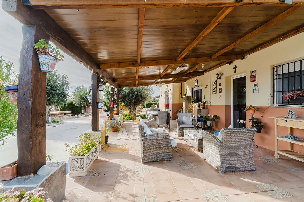 3 sovrum Villa till salu i Las Casicas med pool - 239 000 € (Ref: 9580332)