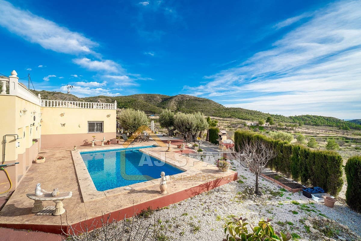 3 sovrum Villa till salu i Las Casicas med pool - 239 000 € (Ref: 9580332)