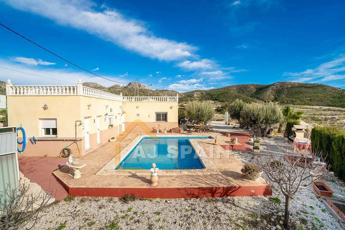 3 sovrum Villa till salu i Las Casicas med pool - 239 000 € (Ref: 9580332)