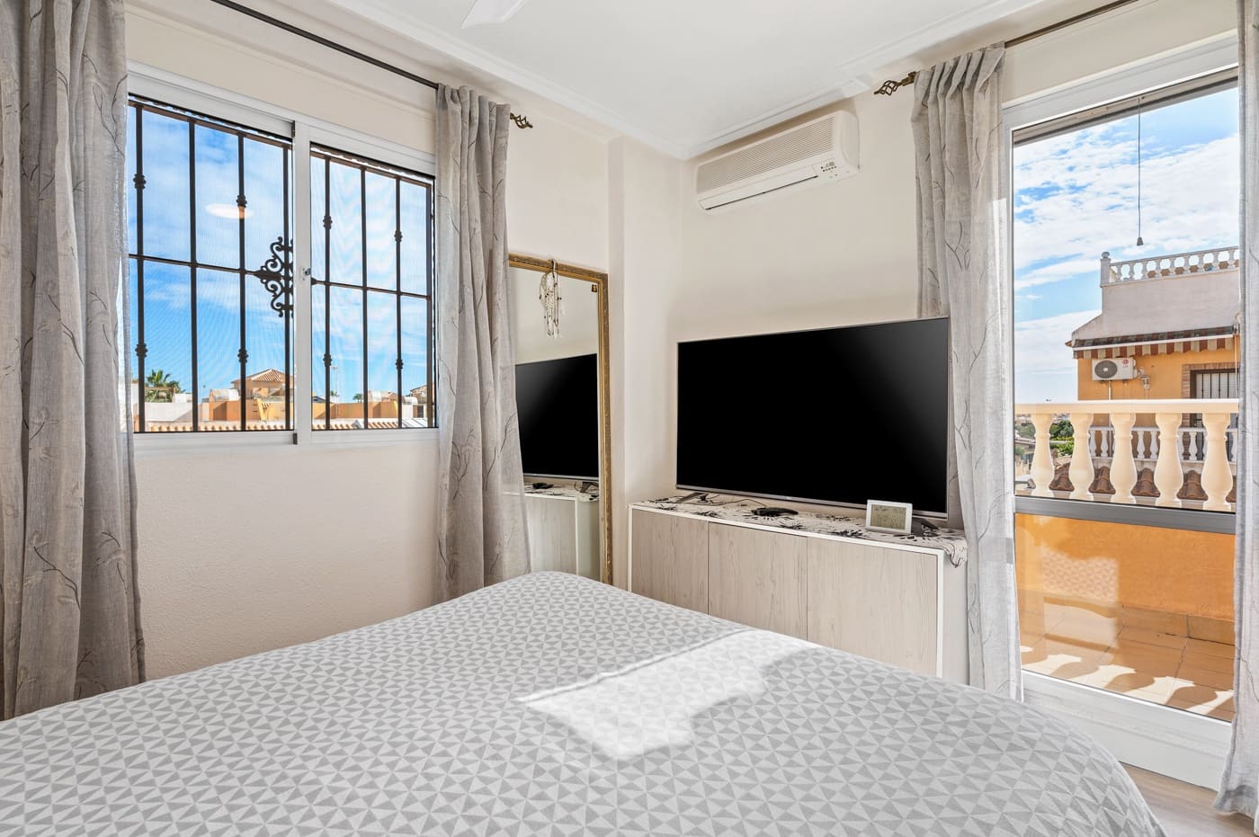 5 soverom Leilighet til salgs i Ciudad Quesada med svømmebasseng garasje - € 276 000 (Ref: 9596795)