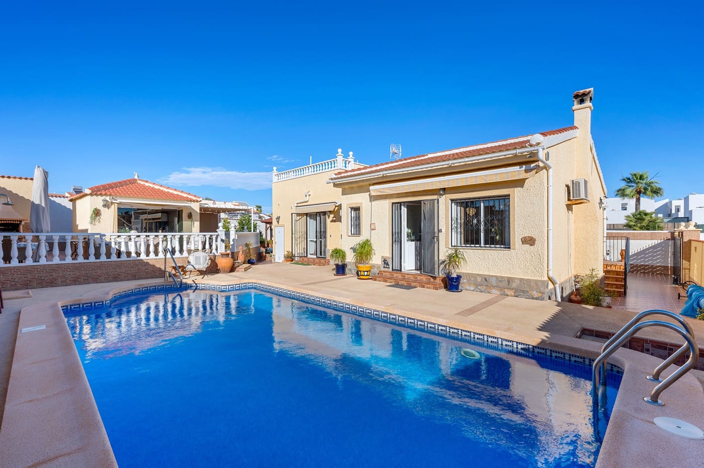 4 chambre Villa/Maison à vendre à Dona Pepa avec piscine - 449 500 € (Ref: 9604614)