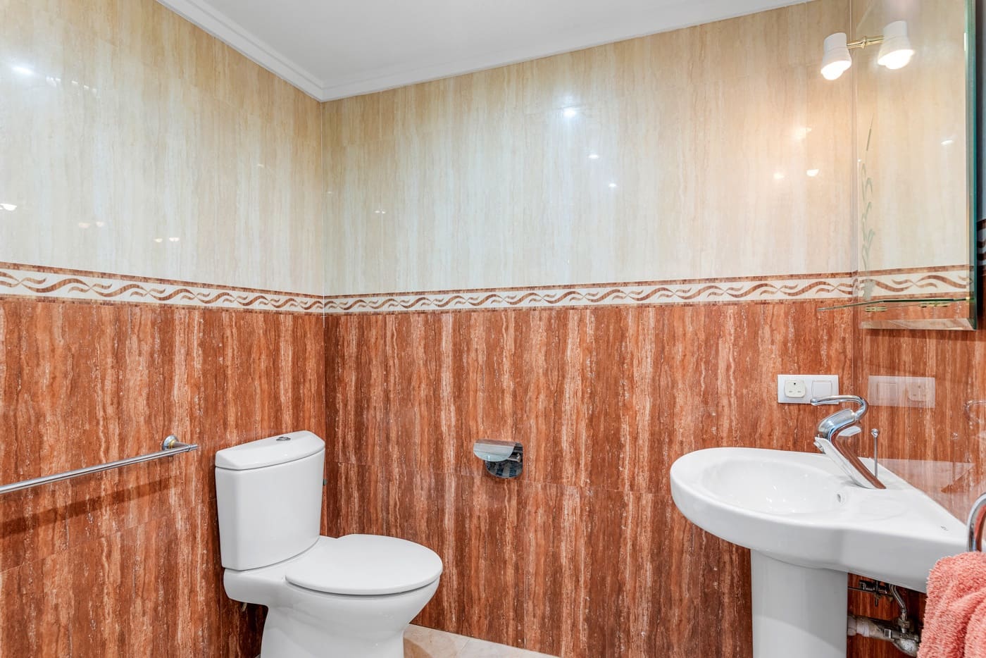 Chalet de 7 habitaciones en Ciudad Quesada en venta con piscina - 690.000 € (Ref: 9604615)