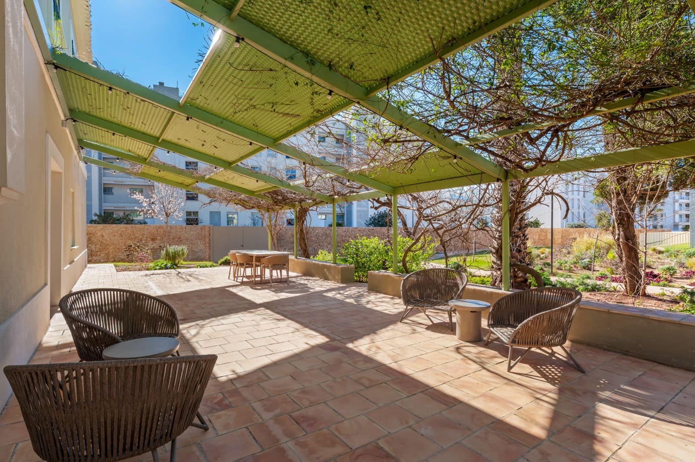 Apartamento de 2 habitaciones en Dénia en venta con piscina garaje - 420.000 € (Ref: 9619004)