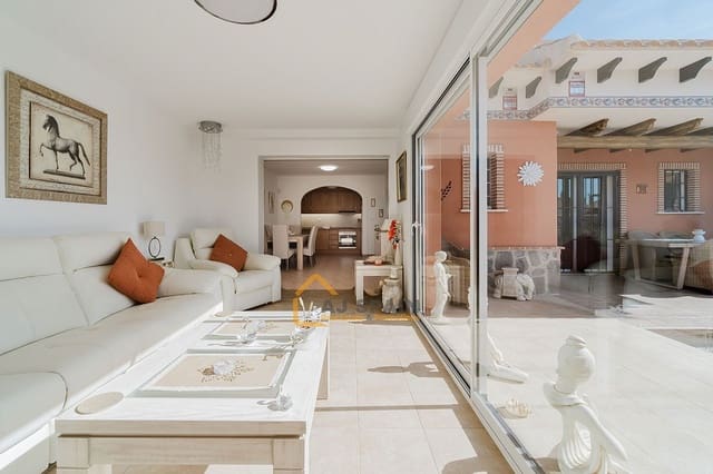 2 soverom Kjedet enebolig til salgs i Fortuna med svømmebasseng - € 174 500 (Ref: 9635337)