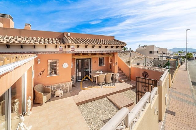 2 soverom Kjedet enebolig til salgs i Fortuna med svømmebasseng - € 174 500 (Ref: 9635337)