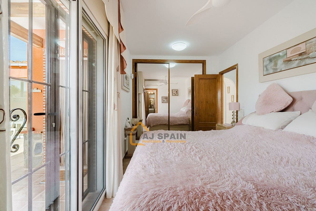 2 sypialnia Dom blizniak na sprzedaż w Fortuna z basenem - 174 500 € (Ref: 9635337)