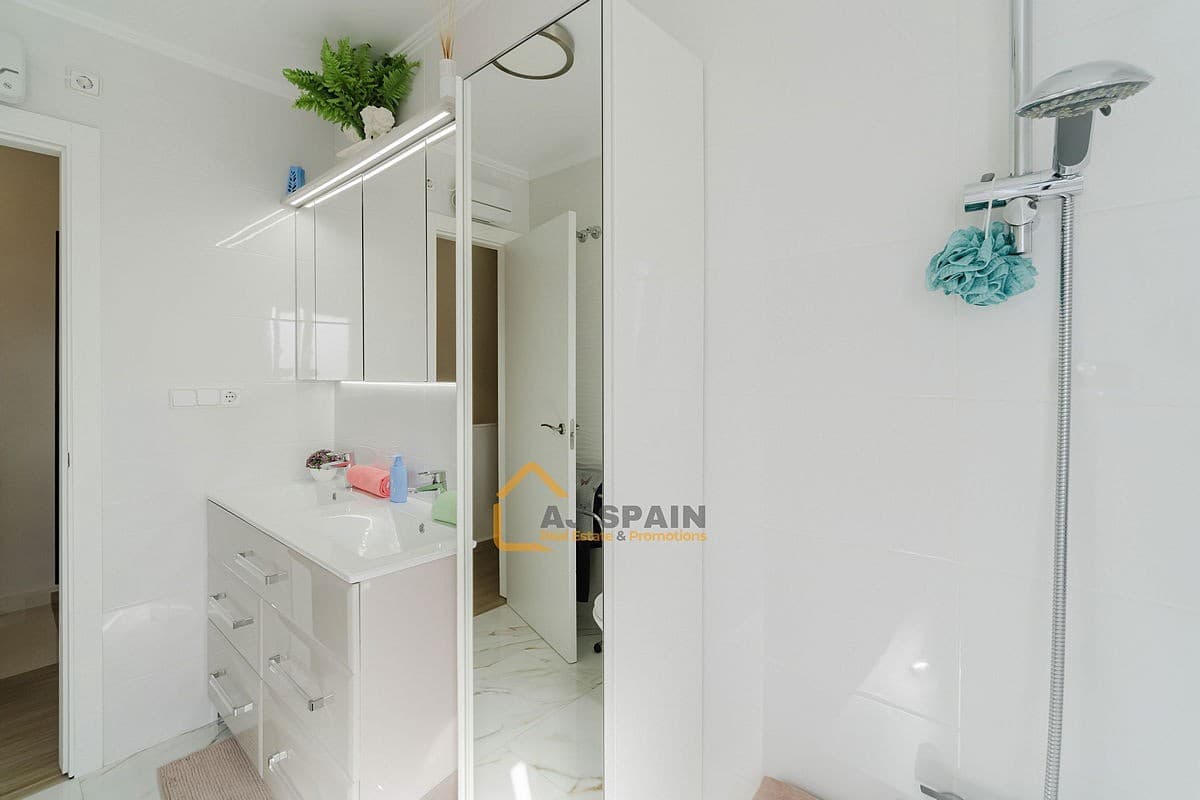 3 makuuhuone Huvila myytävänä paikassa Fortuna mukana uima-altaan - 314 000 € (Ref: 9643631)