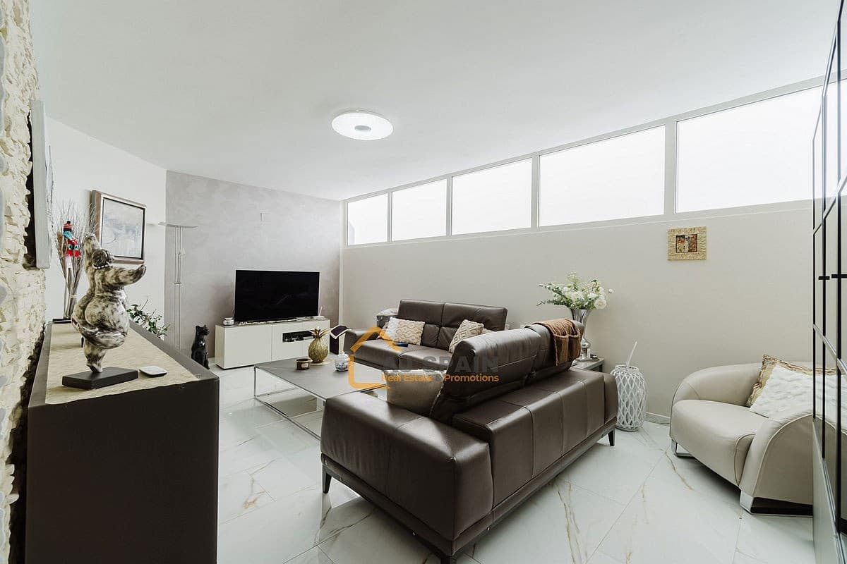 3 makuuhuone Huvila myytävänä paikassa Fortuna mukana uima-altaan - 314 000 € (Ref: 9643631)