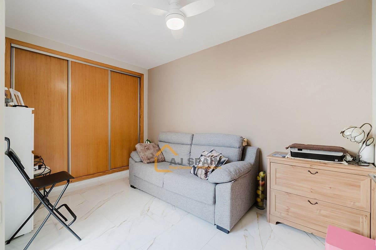 3 makuuhuone Huvila myytävänä paikassa Fortuna mukana uima-altaan - 314 000 € (Ref: 9643631)