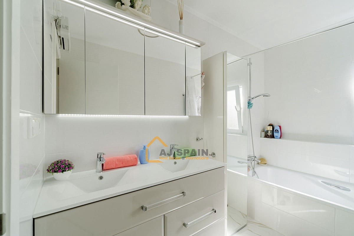 3 makuuhuone Huvila myytävänä paikassa Fortuna mukana uima-altaan - 314 000 € (Ref: 9643631)