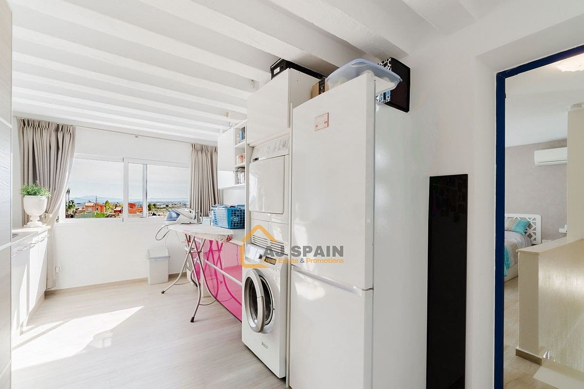 3 makuuhuone Huvila myytävänä paikassa Fortuna mukana uima-altaan - 314 000 € (Ref: 9643631)