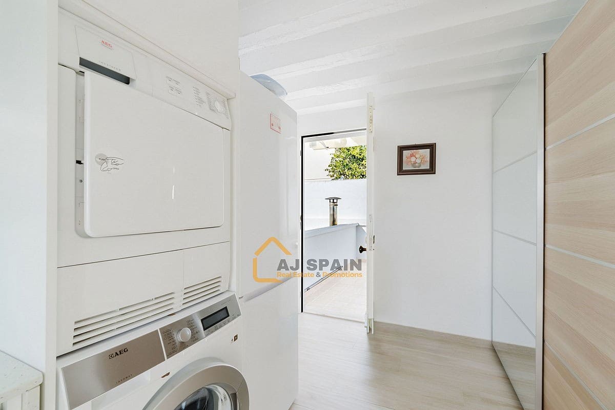 3 makuuhuone Huvila myytävänä paikassa Fortuna mukana uima-altaan - 314 000 € (Ref: 9643631)