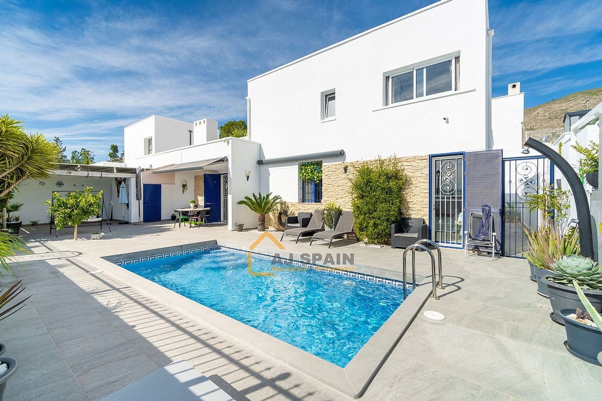 3 makuuhuone Huvila myytävänä paikassa Fortuna mukana uima-altaan - 314 000 € (Ref: 9643631)