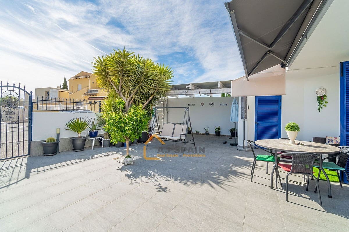 3 makuuhuone Huvila myytävänä paikassa Fortuna mukana uima-altaan - 314 000 € (Ref: 9643631)