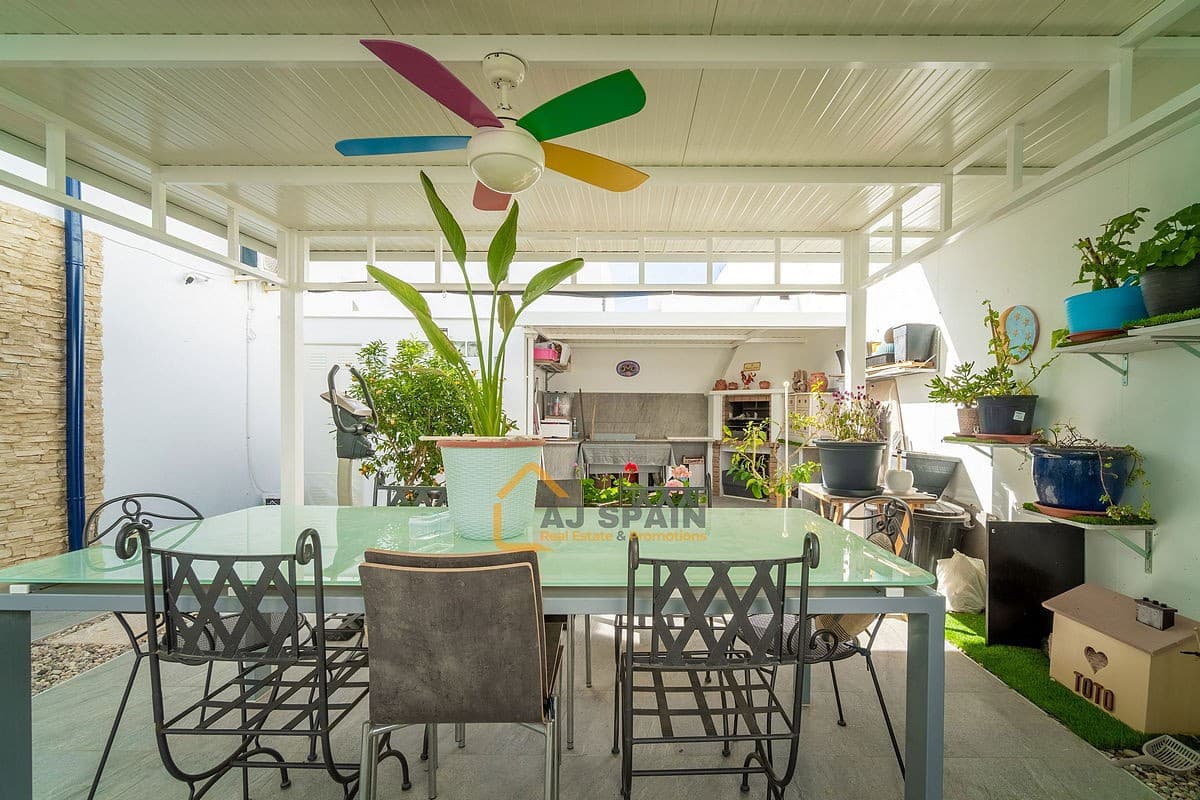 3 makuuhuone Huvila myytävänä paikassa Fortuna mukana uima-altaan - 314 000 € (Ref: 9643631)